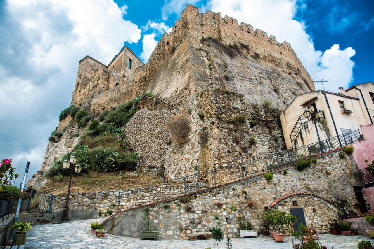 Casa Castello Otel Rocca Imperiale Dış mekan fotoğraf